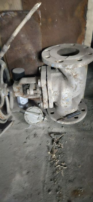 Продам задвижку диаметр 100