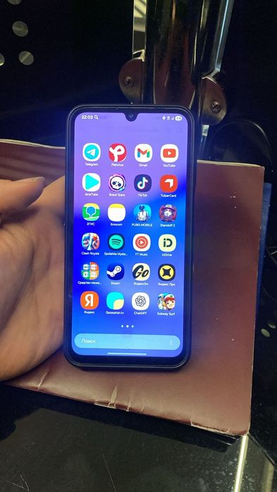 Samsung A15 в идеале коробки нету