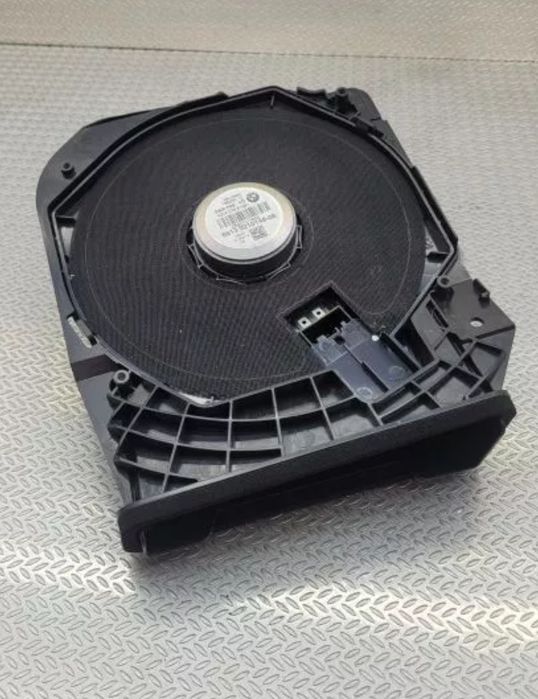 BMW 4 F36 Gran Coupe 9210148 subwoofer