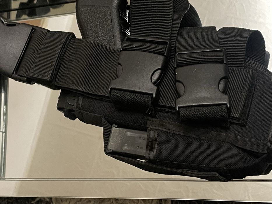 Pistol airsoft GLOCK cu accesorii incluse( Full Kit)