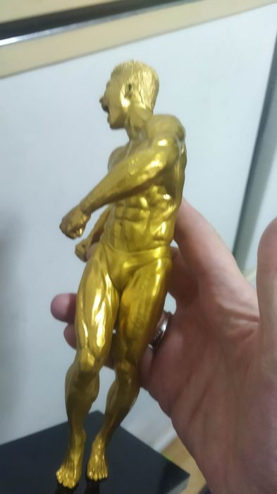 Фигурка статуэтка бодибилдера сувенир подарок