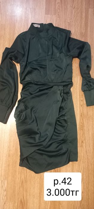 Продам платье в новом состоянии