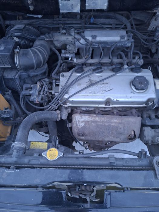 Митсубиси спейс рунер