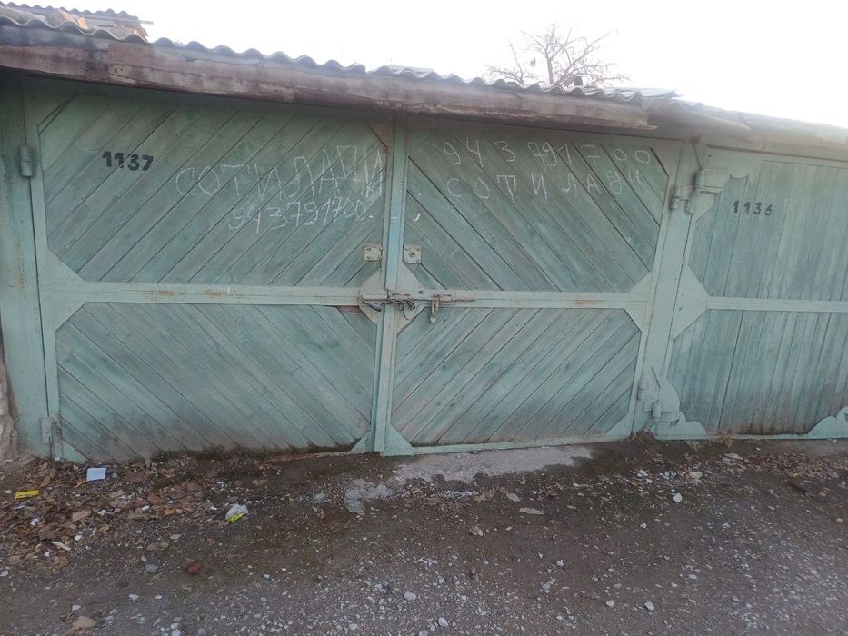 Шодлик Гаражларидан кириш жоидан  Гараж Сотилади