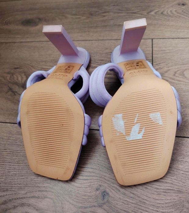 Papuci mov Aldo măr 37,noi