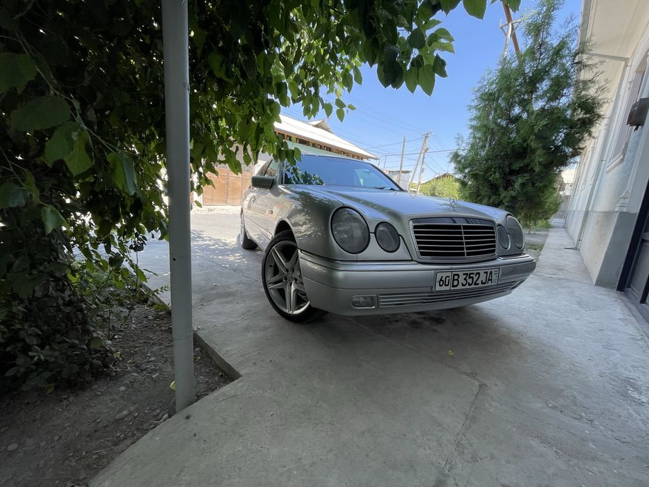 Mercedes benz w210