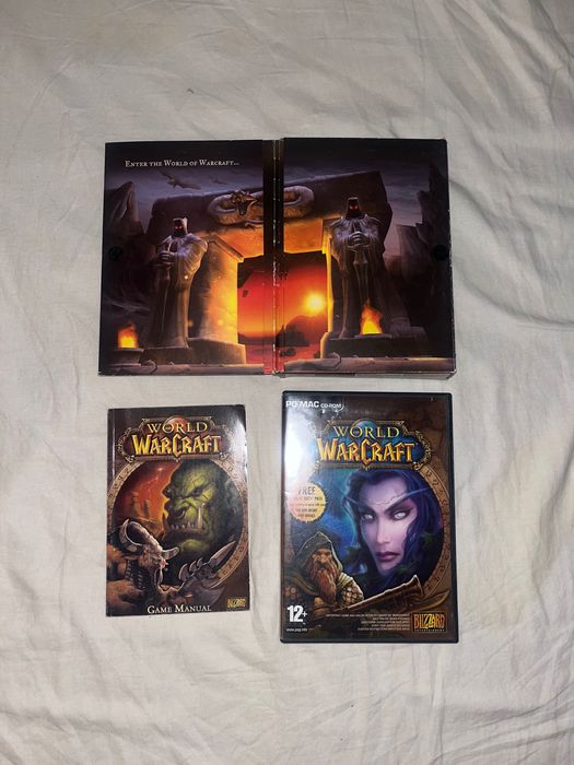 World of Warcraft 2004 ORIGINAL 5 CD BOX + OG Game manual *VERY RARE*