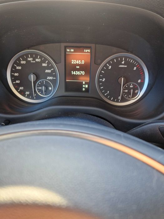 Vând Mercedes-Benz Vito 2020 automat