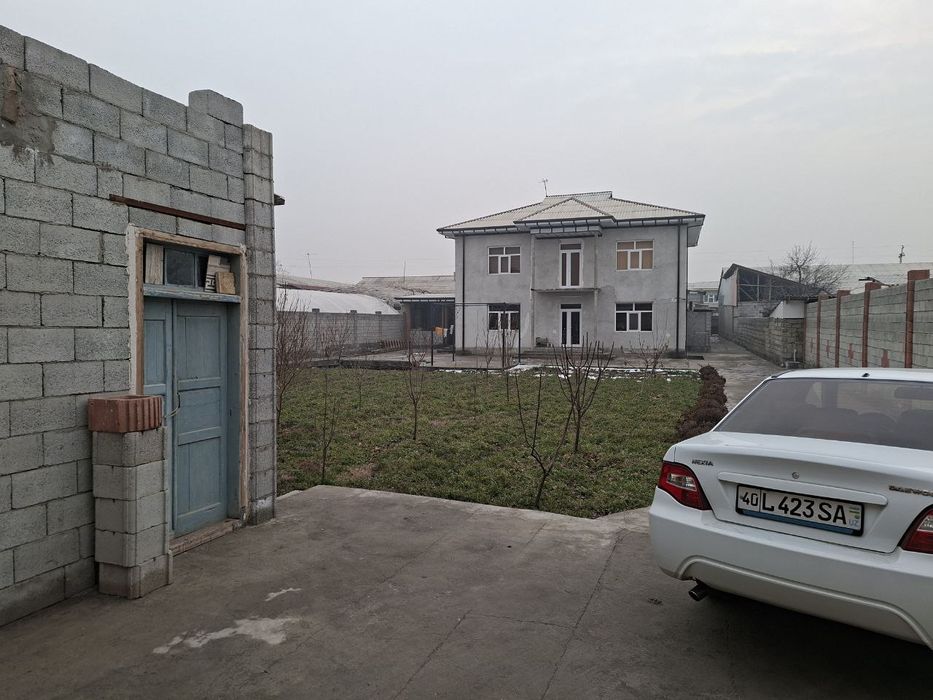 Фаргона шахар  гос снабда икки каватли ховли