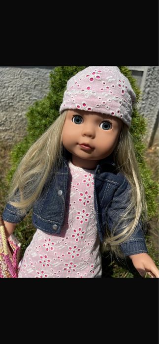 Păpușă originală Götz Jessica, cu hăinuțe și gentuță croșetată