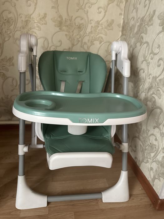 Детский стульчик для кормления