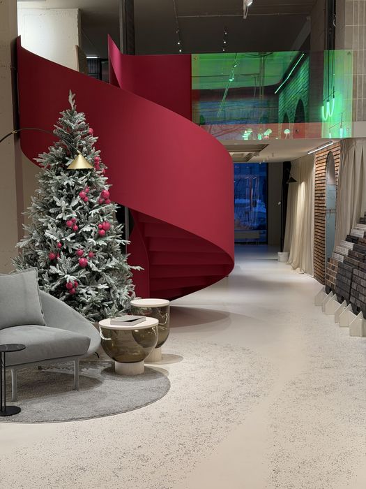 Покраска стен и потолков