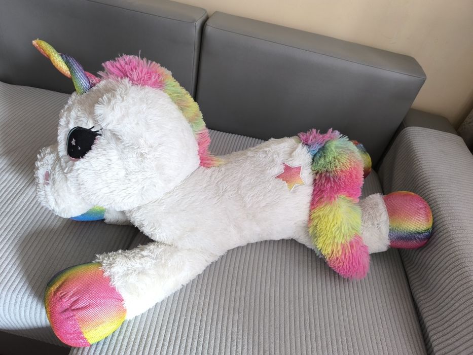 Unicorn din pluș