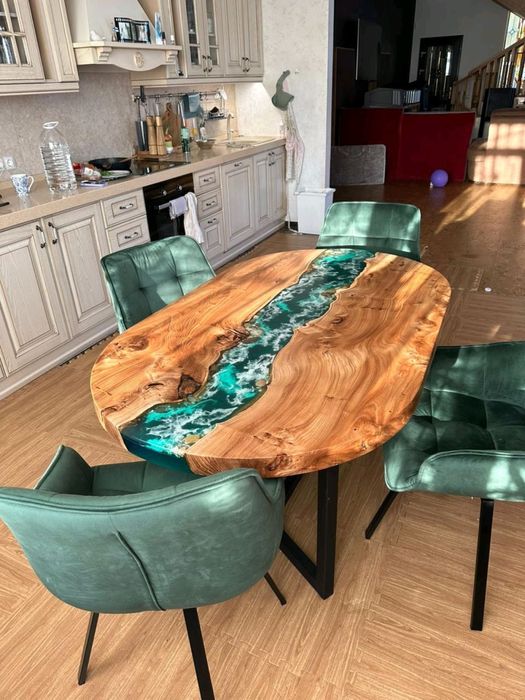 Столы с эпоксидной смолой, карагач