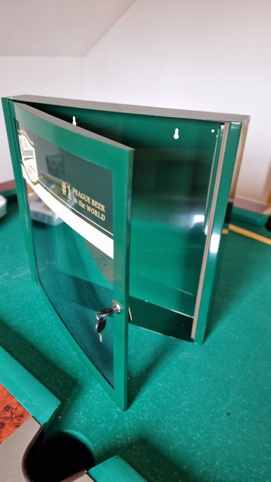 Reclama luminoasa gen dulapas perete