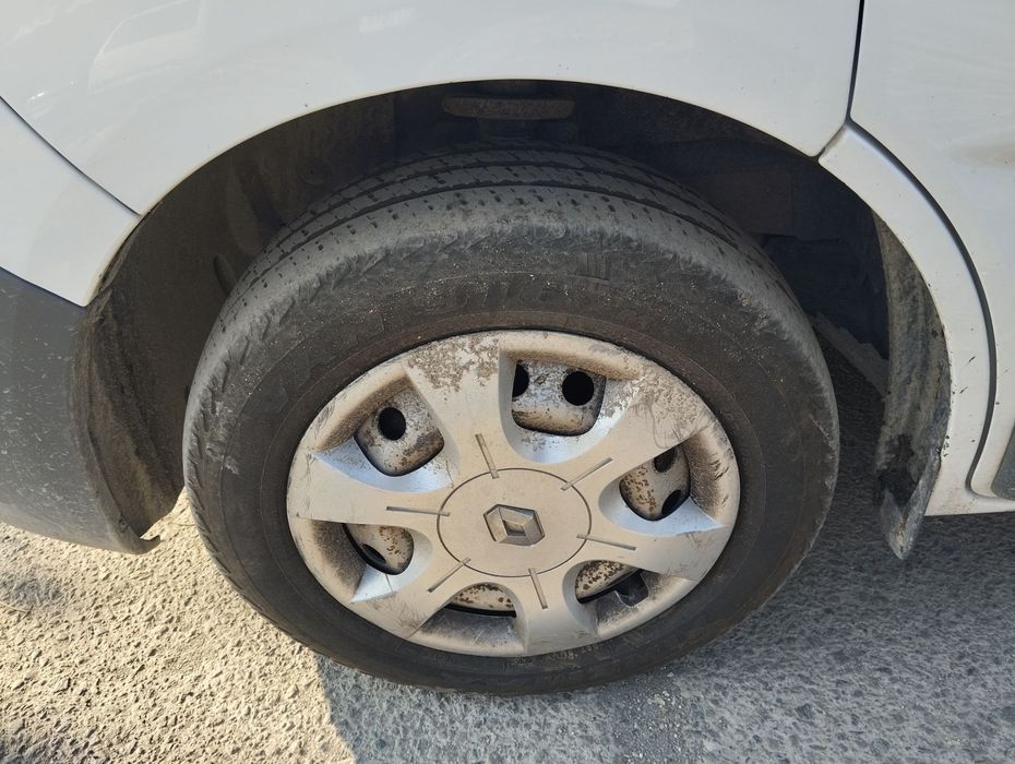 Dezmembrari  Renault TRAFIC 2  2001  > 0000 2.0 dCi 115 (FL01, FL0U)