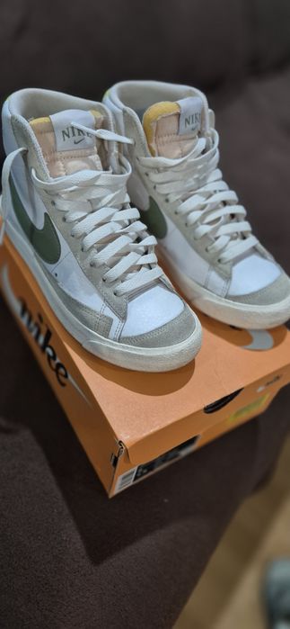 NIKE blazer mid adidasi