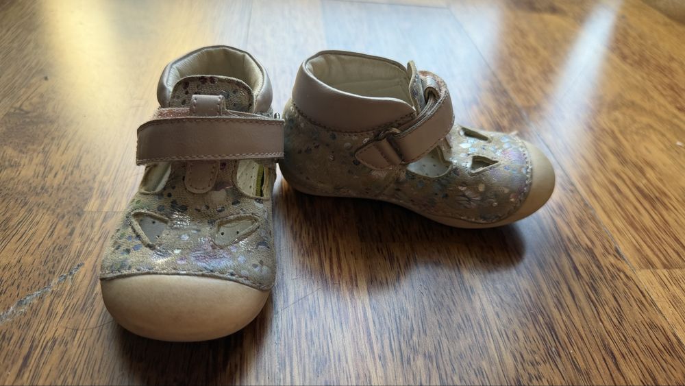 Обувь для девочки