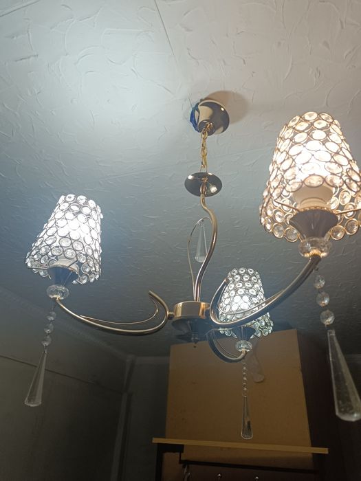 Люстра ( 3 плафона)