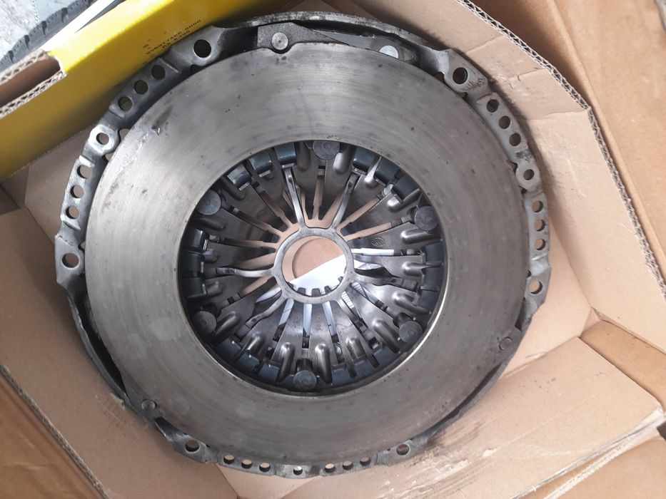 Съеденител притесканел феродов лагер помпа фиат дукато 3.0 Fiat dukato