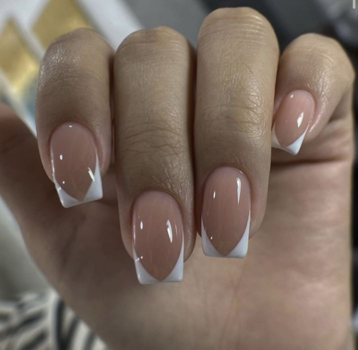 Маникюр на выезд и на дому