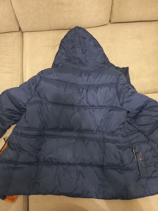 Теплая зимнаяя куртка