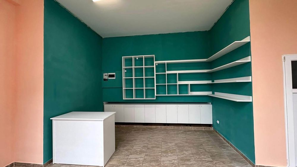 Rafturi cameră/dressing/atelier