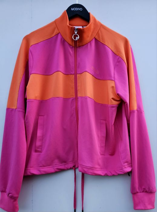 Fila дамска оригинална горница уникални наситени цветове Л размер