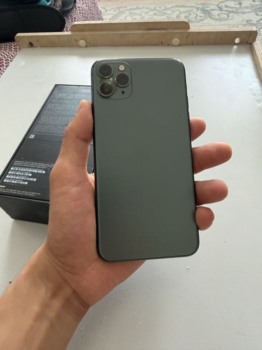 Продам Iphone 11 pro Max 256