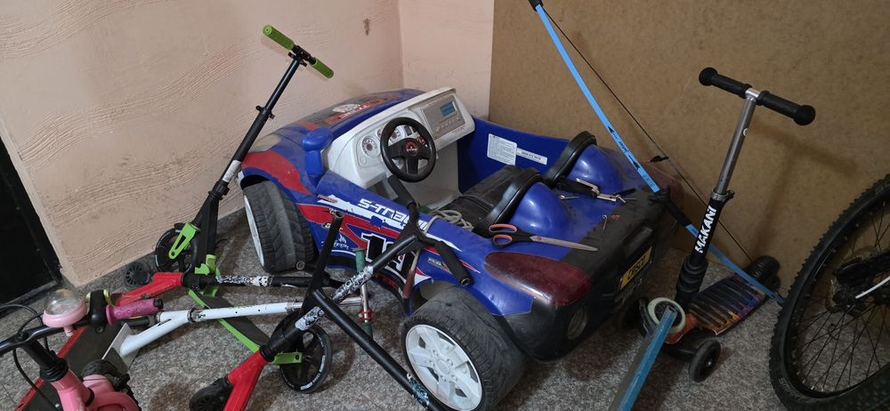 Дтска електрическа  кола