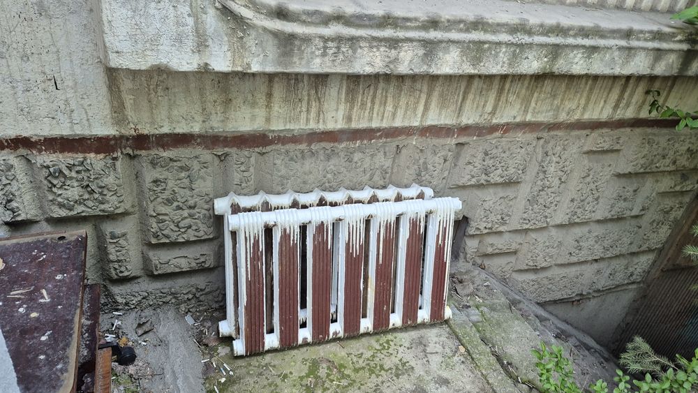 Батареи бесплатно.