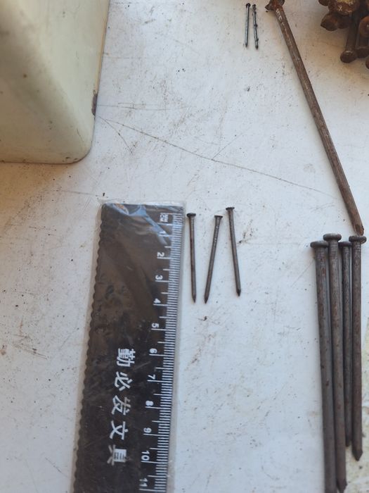 Продам  гвозди разные