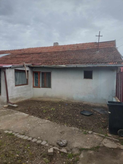 Vând casă în zimandcuz