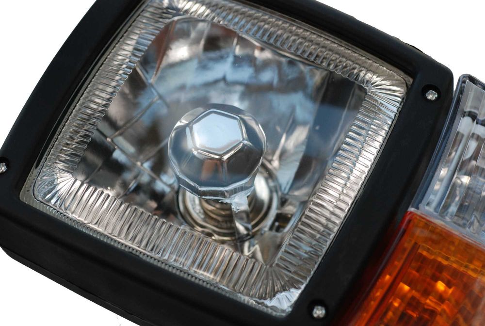 12 Или 24 Волта Комплект 2 Броя Предни Фарове За Камион Трактор Или Други Превозни Средства Халогенни