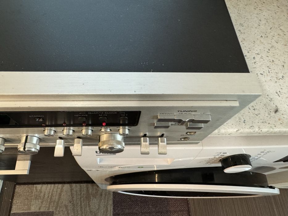 DUAL CR-1780 Качествен ресивър
