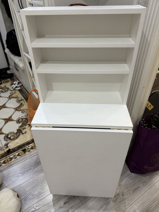 маникюрный столик со всеми материалами