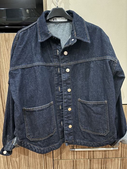 Дънково овърсайс яке на ZARA