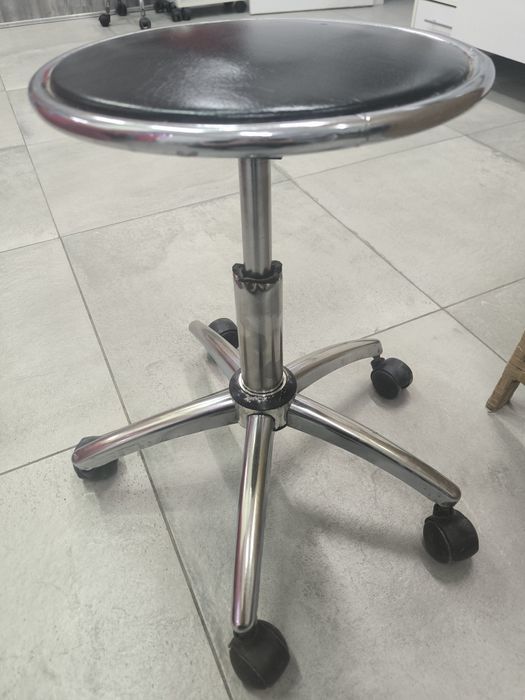 Продам стулья б/у