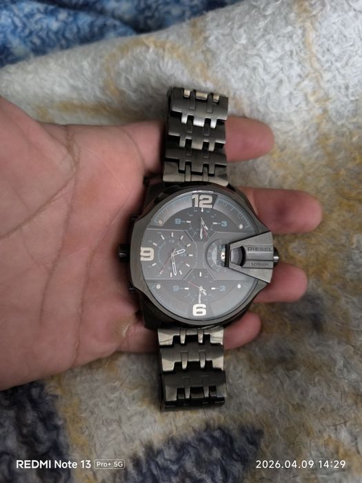 Продавам мъжки оригинален часовник Diesel DZ- 7372 Без Забележки