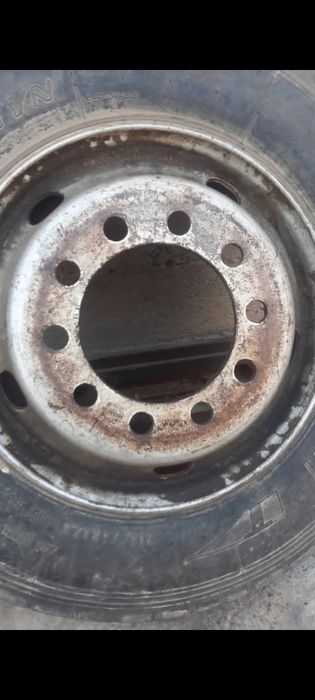 Продам диск R17,5 10 отверст