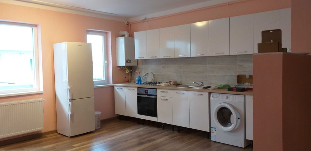 Inchiriez apt 2 camere - floresti cluj