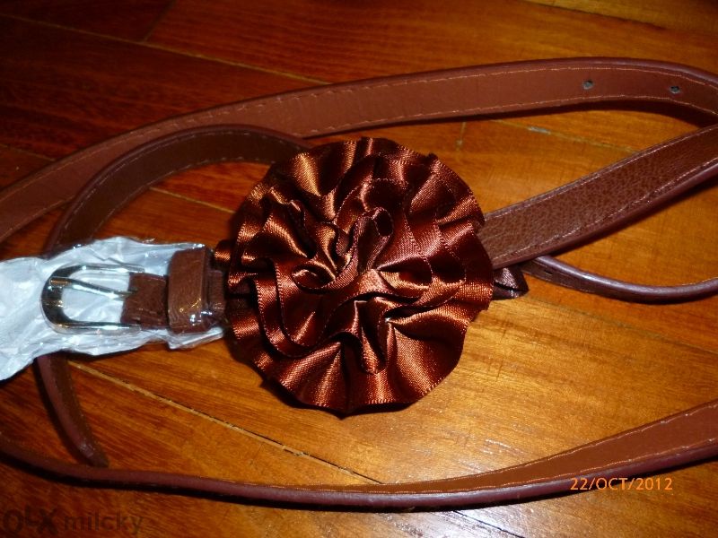 Разкошен колан с цвете