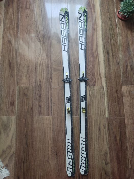 Schiuri de tura Hagan race ultralight 151 cm