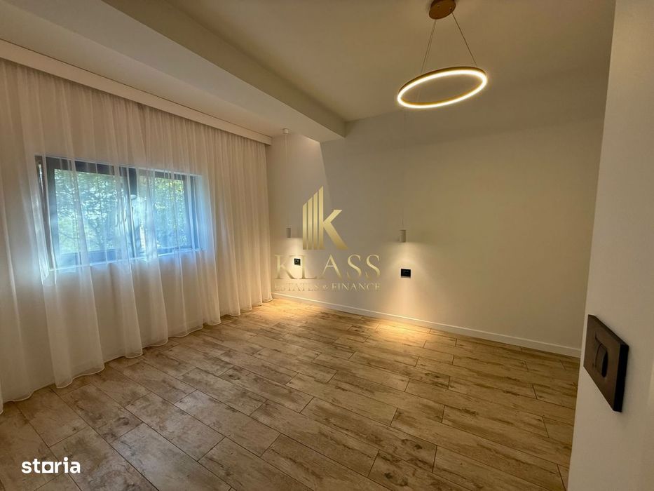 Vila mediteraneana langa padure