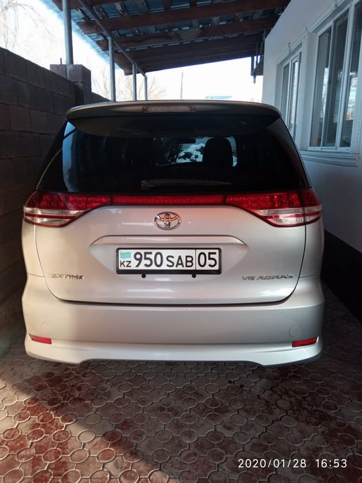 Продам Toyota Estima минивен