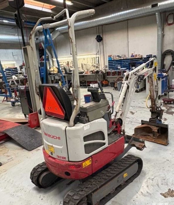 Miniexcavator takeuchi TB12 1.2 tone