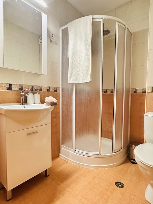 Дава се под наем Двустаен апартамент в Банско - 65 кв.м за 460 € - Снимка #4