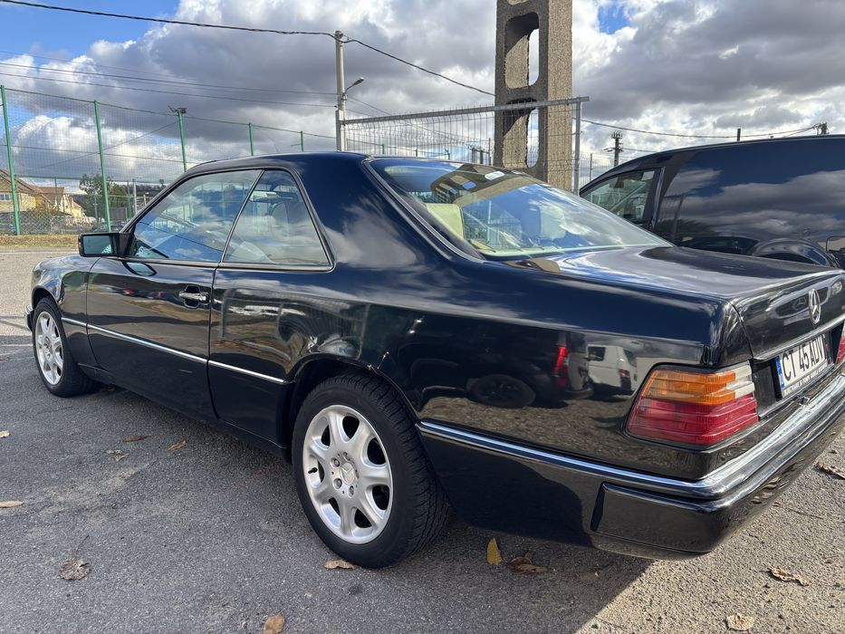 Mercedes 230 CE Cupe vehicul istoric in acte