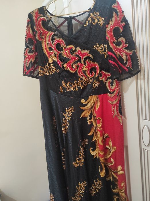 Платье новый вечерний богатый