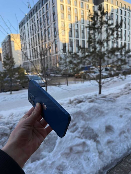 Айфон 12 64гб срочно